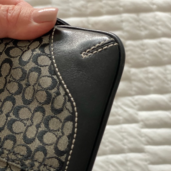 Coach Wristlet - Picture 3 of 5